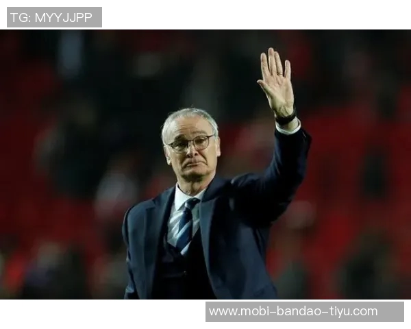 埃弗拉回忆莫耶斯执教时期自感表现糟糕并批评当代球员软弱