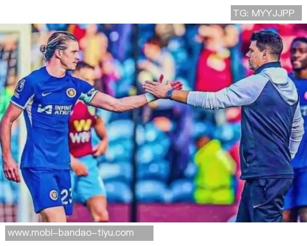 曼联计划引进两名中场球员但非戈麦斯和加拉格尔为首选目标