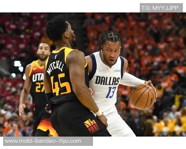 太阳内线攻击势不可挡进攻流畅果断展现实力