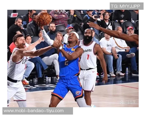 哈登生涯目标与快船困境引发多队关注其未来动向