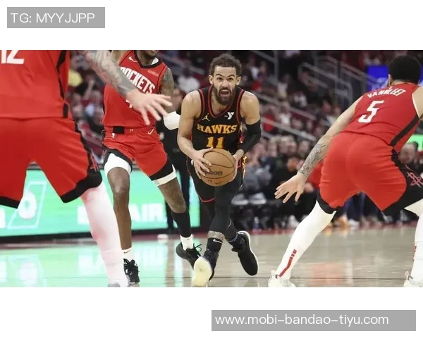 特雷杨因膝盖伤势退赛已返回亚特兰大接受MRI检查 特雷杨因膝盖伤势退赛已返回亚特兰大接受MRI检查